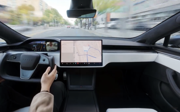 테슬라&nbsp;풀 셀프 드라이빙(FSD) 모습.