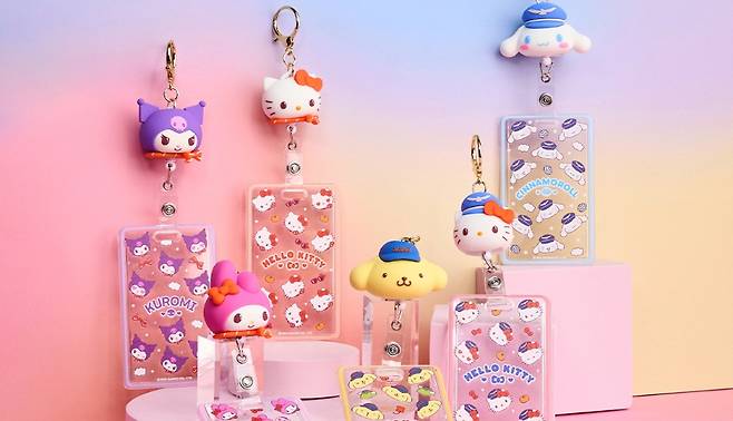 어린이 안심 케어 서비스 이용 시 제공하는 제주항공X산리오 굿즈. UM 이용 승객들이 비행을 편히 느끼도록 전용 키트를 준비했다. (제주항공 제공)