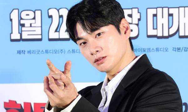 배우 이이경의 사생활 루머를 폭로한 여싱이 독일인이 맞다는 주장이 나왔다. 사진은 배우 이이경 모습. /사진=뉴스1