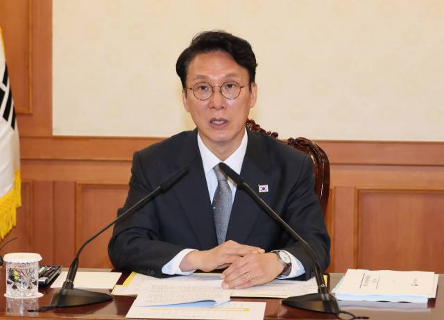 김민석 국무총리가 24일 서울 종로구 정부서울청사에서 열린 과학기술관계장관회의에서 발언하고 있다. 연합뉴스