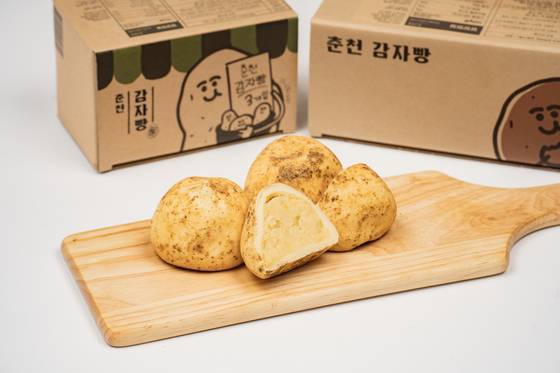 Chuncheon potato bread is seen in this file photo provided by the Korea Tourism Organization. [KOREA TOURISM ORGANIZATION]