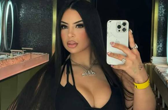 미국 여성 가수 델라 로사(22)가 지난 22일(이하 현지시각) 총격 사건 피해로 숨졌다. 사진은 델라 로사의 모습. /사진=델라 로사 인스타그램 캡처