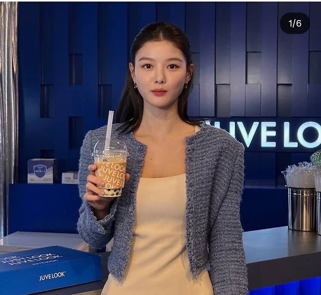 배우 김유정이 성수동 ‘쥬베룩’ 팝업하우스에 방문했다. [김유정 인스타그램 갈무리]