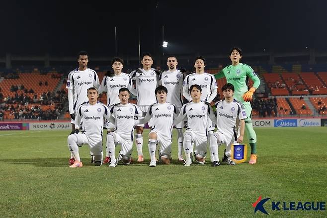 베스트11에 들어간 나상허와 오세훈. 제공 | 한국프로축구연맹