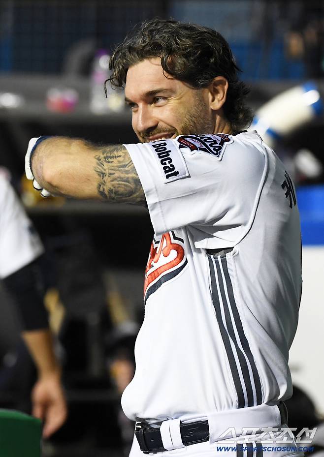 18일 잠실구장에서 열린 두산 베어스와 키움 히어로즈의 경기. 두산 케이브가 숨을 고르고 있다. 잠실=박재만 기자 pjm@sportschosun.com/2025.09.18/