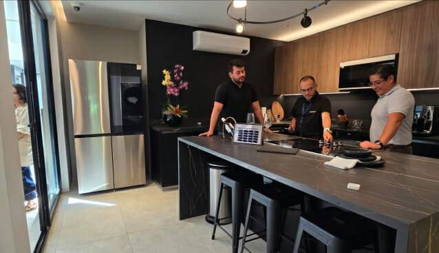 중남미 최초의 체험형 AI 홈 쇼룸 '까사 삼성' 사진.(사진=삼성전자)