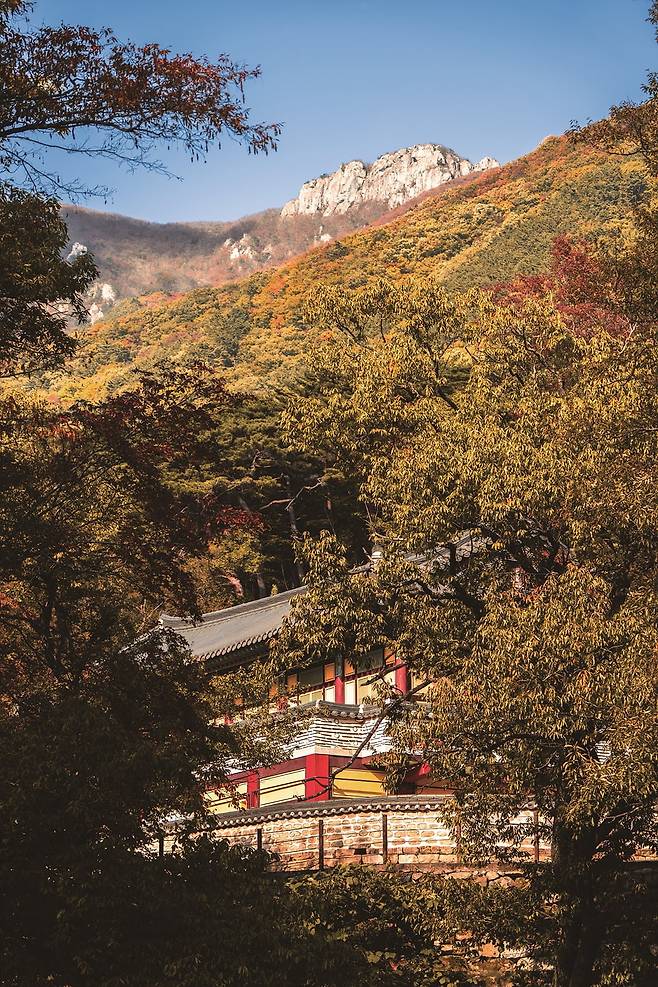 가지산과 석남사(사진=이효태)