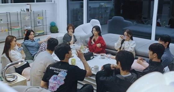 Cast members of season 4 of "EXchange" [TVING]