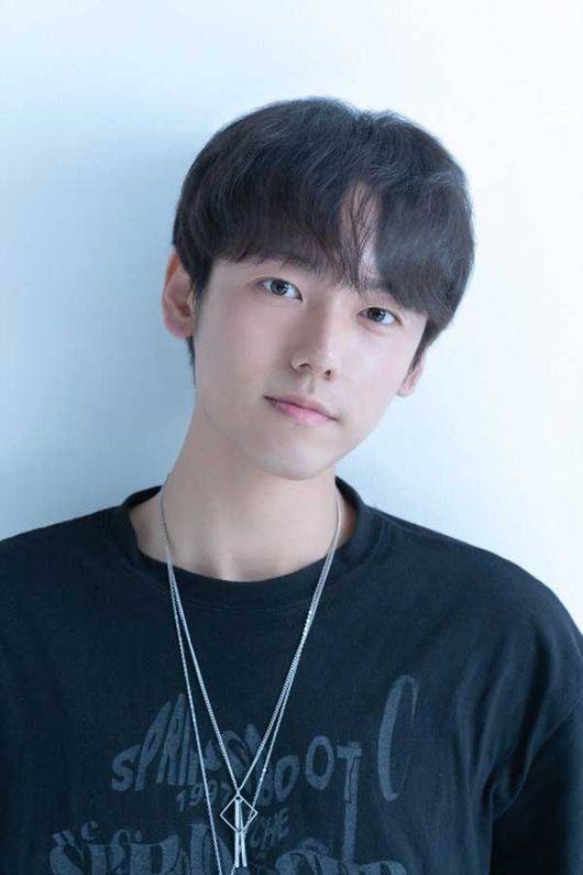 요구르트 스튜디오 제공