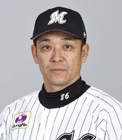 사부로 지바롯데 감독이 26일 도쿄 신주쿠구의 일본 롯데 본사에 방문해 구단주인 신동빈 롯데 회장에게 취임 인사를 했다. 사진출처｜지바롯데 마린즈 홈페이지 캡처