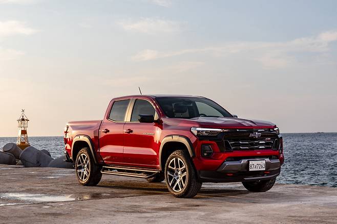 쉐보레 올 뉴 콜로라도 글로우 레드