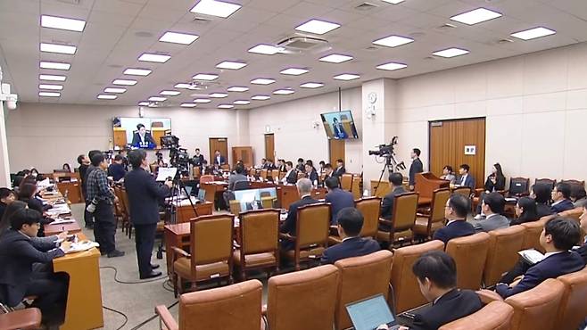 26일 열린 국회 법사위. (SBS 캡처)