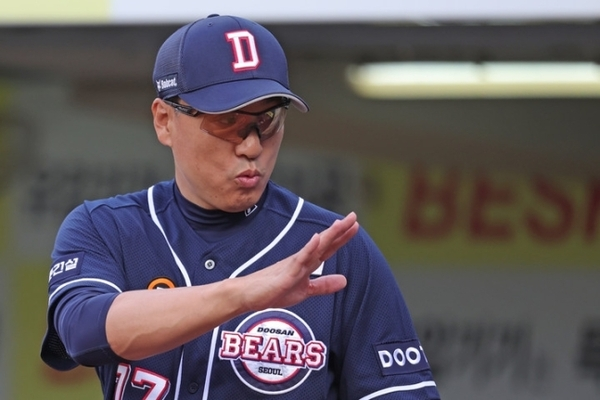 두산 감독 시절 이승엽 감독.   두산 베어스 제공