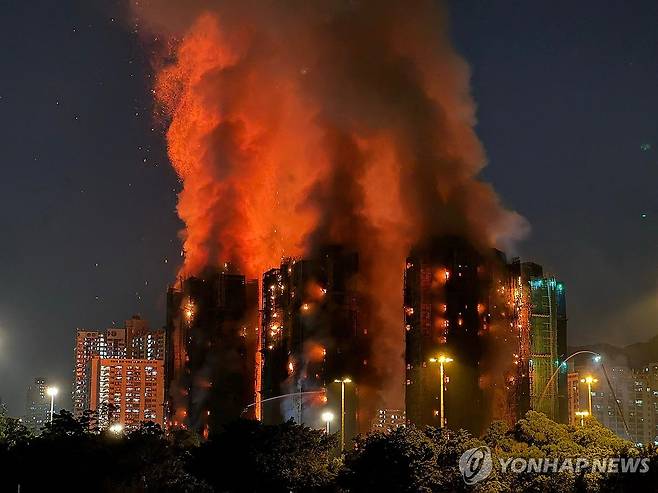홍콩 고층 아파트 화재참사 [AFP 연합뉴스 자료사진. 재판매 및 DB 금지]