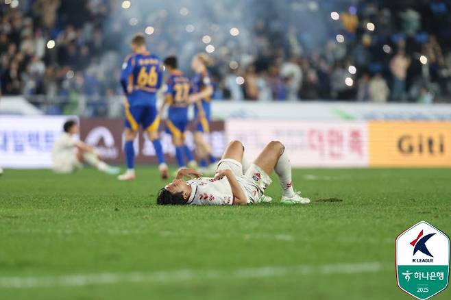 수원FC는 막판 뒤집기를 통해 9위로 생존을 노린다. 사진=한국프로축구연맹