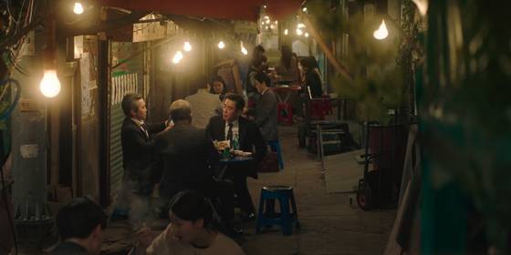 김 부장 단골 술집의 풍경은 을지로4가 뒷골목에서 촬영했다. [사진 JTBC]