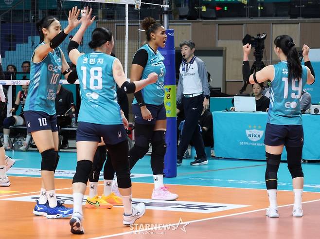 [B하인드★] 쿠바 폭격기 지젤 실바 28점 맹폭, 정관장 3-0 완파하며 GS 연패 탈출