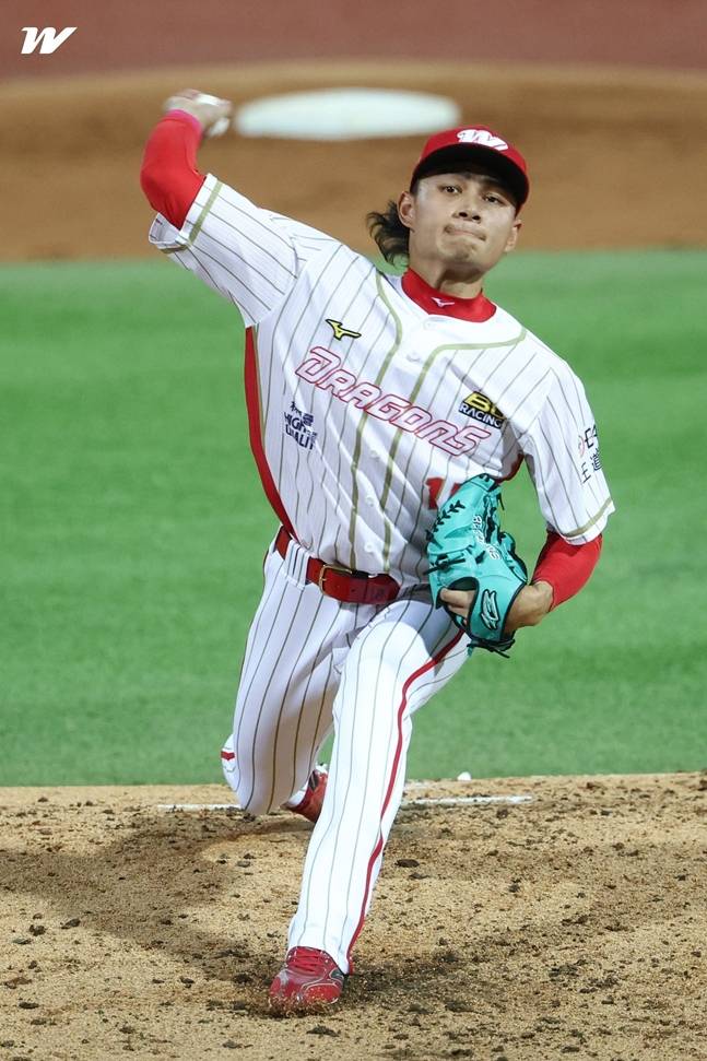 쉬러시. /사진=웨이치안 드래건즈 공식 SNS