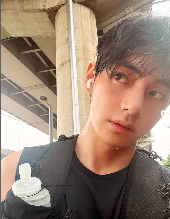 뷔. 사진 | 뷔 SNS