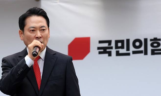 장동혁 국민의힘 대표가 30일 강원도 춘천시청 인근에서 열린 ‘민생회복 법치수호 강원 국민대회’에서 발언하고 있다. 연합뉴스