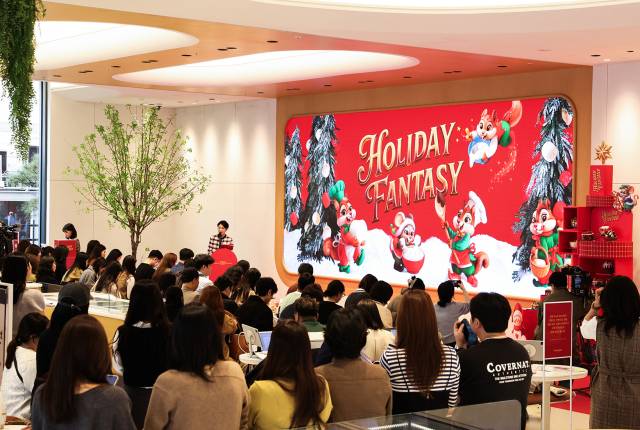 서울 강남구 '워크샵 by 배스킨라빈스'에서 열린 2025 크리스마스 캠페인 ‘홀리데이 판타지’ 공개 기자 간담회 현장. 사진 제공=배스킨라빈스