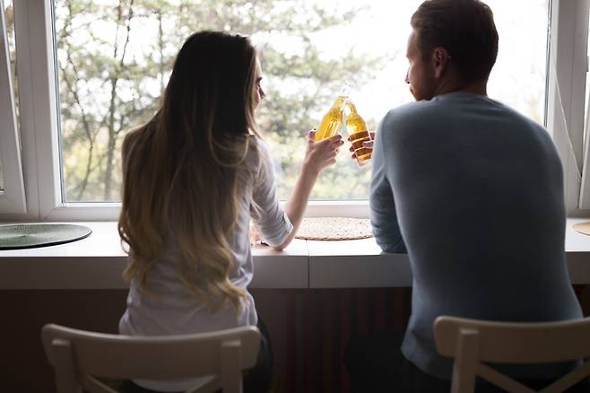 부부의 음주 습관이 비슷할수록 결혼 생활 만족도가 높다는 분석이 나왔다. 사진=게티이미지뱅크