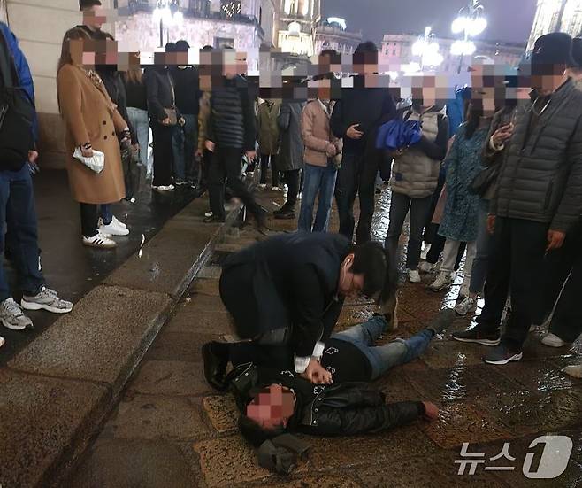 이탈리아 밀라노 두오모광장에서 심정지 환자를 살린 윤제헌 씨.(윤제헌 씨 동생 제공)
