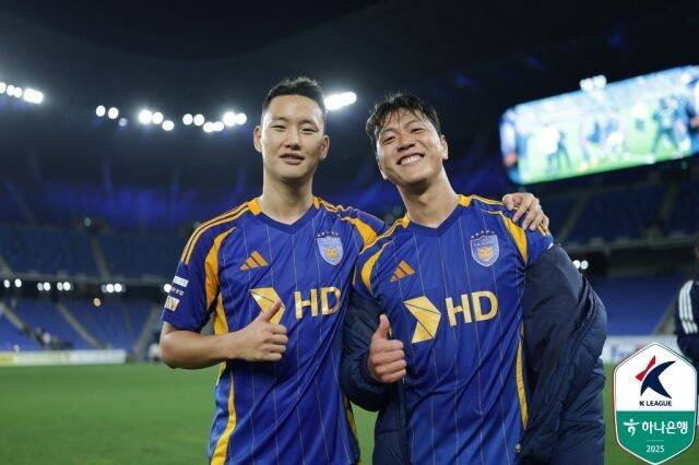 정승현과 김영권/프로축구연맹 제공