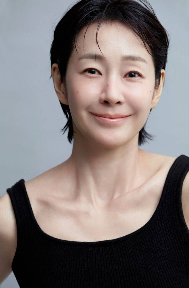 명세빈 / 코스모엔터테인먼트