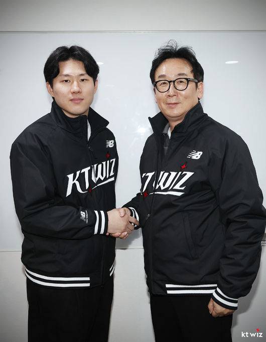 KT 위즈 제공