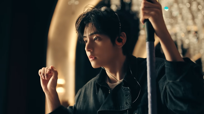 BTS 뷔. 유튜브 파라다이스 공식 계정