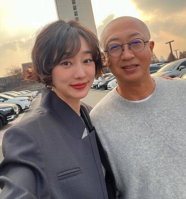 최여진이 남편과 함께 함은정의 결혼식에 참석했다. / 최여진 인스타그램