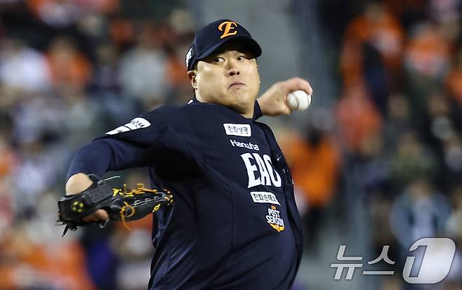 류현진. 2025.10.27/뉴스1 ⓒ News1 김도우 기자