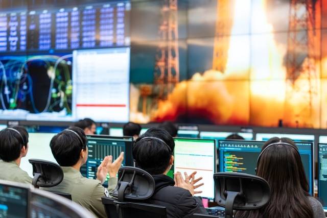 아리랑 7호를 실고 발사되는 아리안스페이스의 ‘베가-C’ 발사 모습. 항우연 제공.