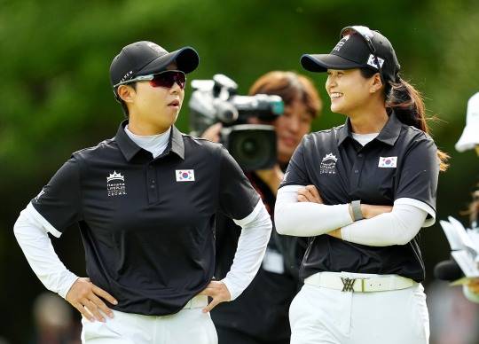 김효주(왼쪽)와 최혜진. 사진=연합뉴스