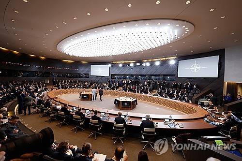 3일 브뤼셀 나토본부에서 열린 나토 외교장관 회담  [AP 연합뉴스 자료사진. 재판매 및 DB 금지]