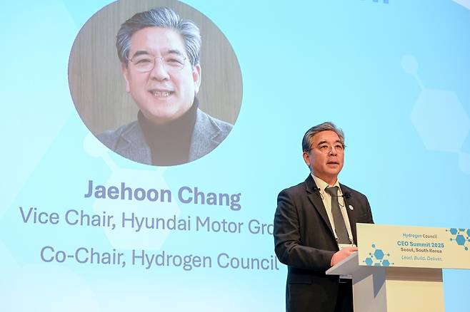Hyundai Motor Group Vice Chairman Chang Jae-hoon speaks about the company's vision in hydrogen at the World Hydrogen Expo 2025, which kicked off on Thursday at Kintex in Goyang, Gyeonggi, on Dec. 4. [HYUNDAI MOTOR]