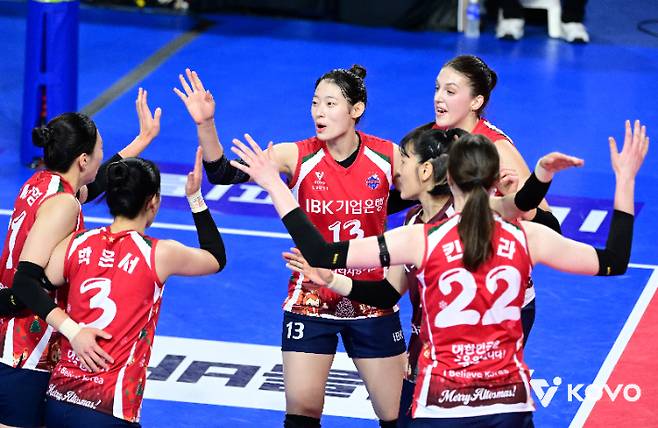 IBK기업은행 승리. 한국배구연맹