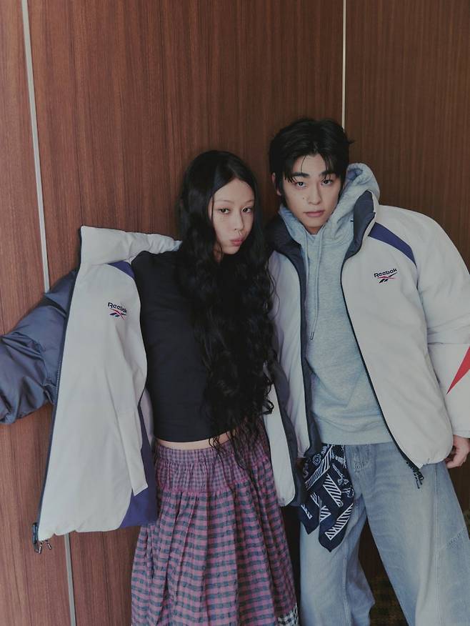 리복 벡터 리버서블 볼패딩 LF 제공