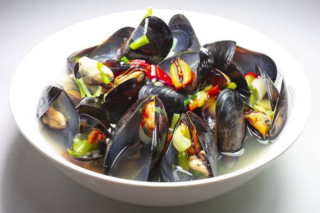 홍합은 단백질과 철분 등을 보충할 수 있다. 사진=클립아트코리아