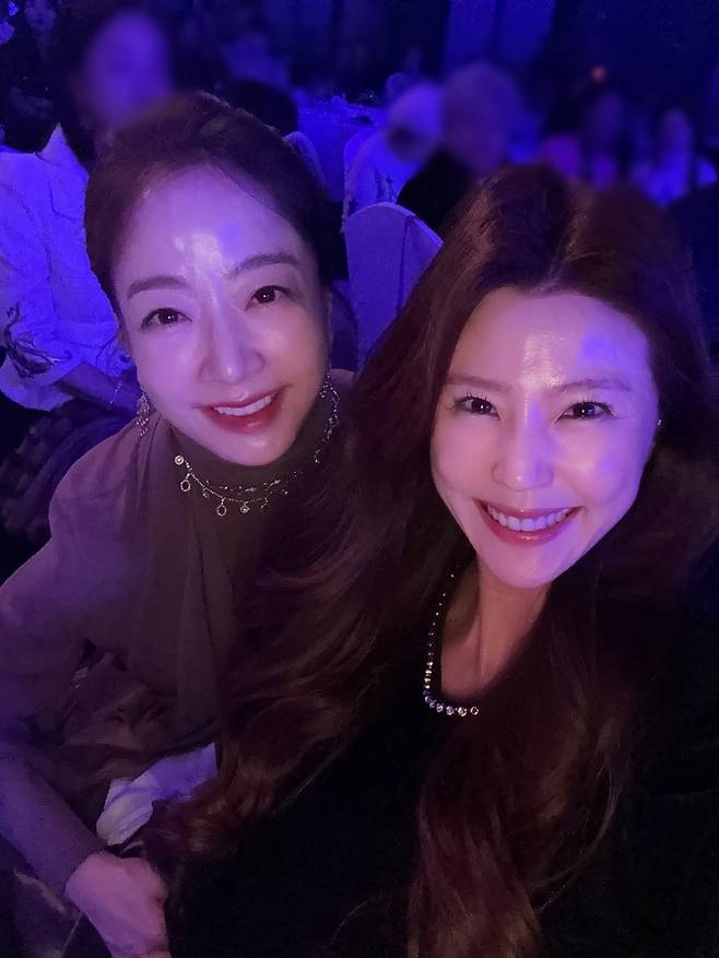 노현정과 이윤미(인스타그램 갈무리)