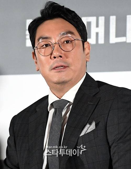 ‘소년범’ 인정한 조진웅…“미성년 시절 잘못했던 행동, 성폭행은 무관”