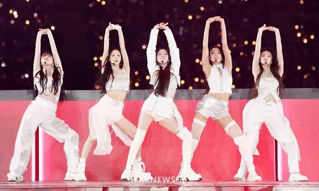 미야오, 10주년 '2025 AAA' 대만 무대 접수[★포토]