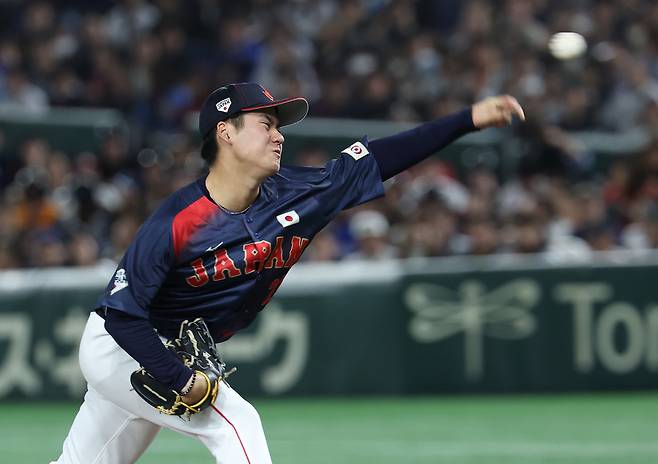 일본 야구 국가대표팀 가네마루 유메토가 지난달 11일 일본 도쿄돔에서 열린 2025 K-베이스볼 시리즈 대한민국과 일본의 평가전에서 역투하고 있다. 연합뉴스