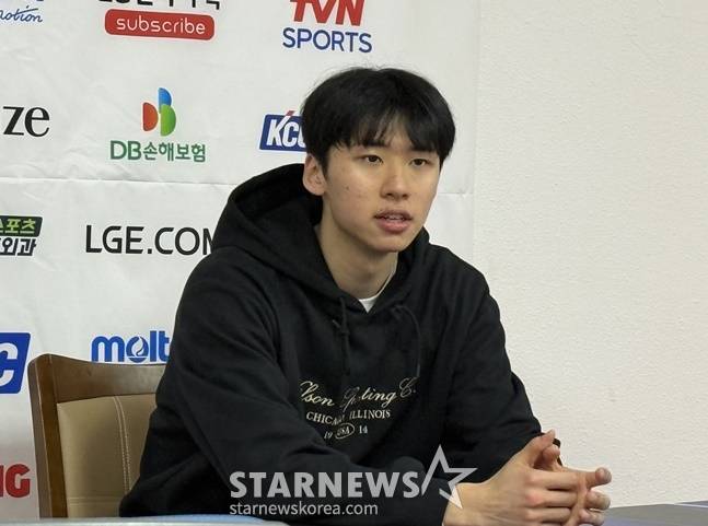 KCC 윤기찬이 6일 DB전 승리 후 인터뷰를 하고 있다. /사진=양정웅 기자