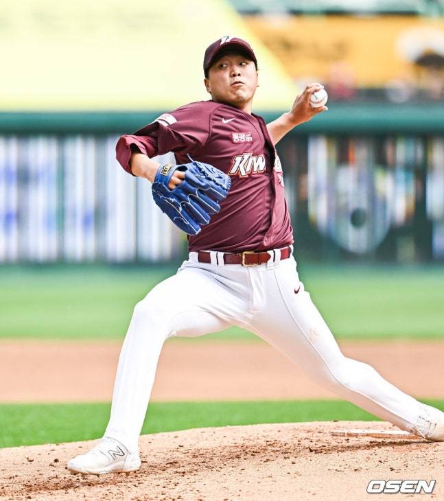 2023년 4월 23일 SSG 랜더스전에 선발 등판한 이승호의 모습.