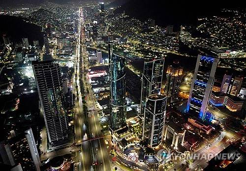 멕시코 몬테레이 수도권 산페드로가르사가르시아 전경 [AFP 연합뉴스 자료사진. 재판매 및 DB 금지]