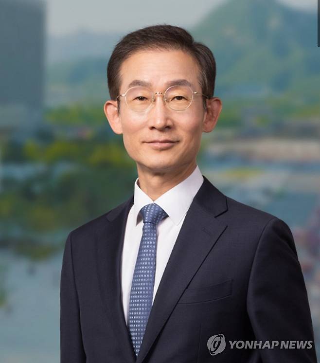 감사원장 후보자에 김호철 변호사 (서울=연합뉴스) 대통령실은 7일 이재명 대통령이 감사원장 후보자로 김호철 법무법인 클라스한결 변호사를 지명했다고 전했다. 2025.12.7 [대통령실 제공. 재판매 및 DB 금지] photo@yna.co.kr