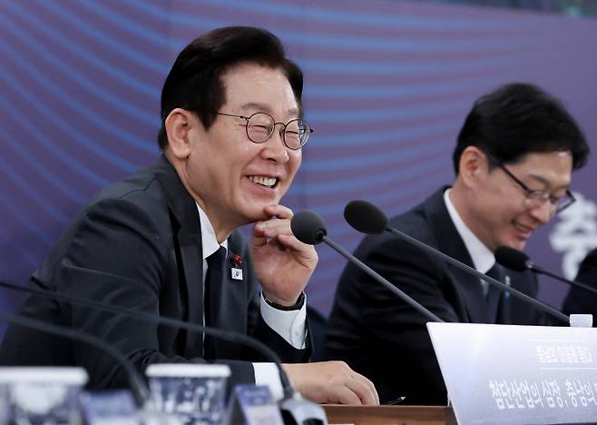 이재명 대통령이 8일 자신의 엑스에 정원오 서울 성동구청장을 칭찬하는 글을 올렸다. 사진은 지난 5일 이 대통령이 충남 천안시 한국기술교육대학교에서 열린 '충남의 마음을 듣다' 타운홀미팅에서 마무리 발언하는 모습. /사진=뉴시스(대통령실통신사진기자단)