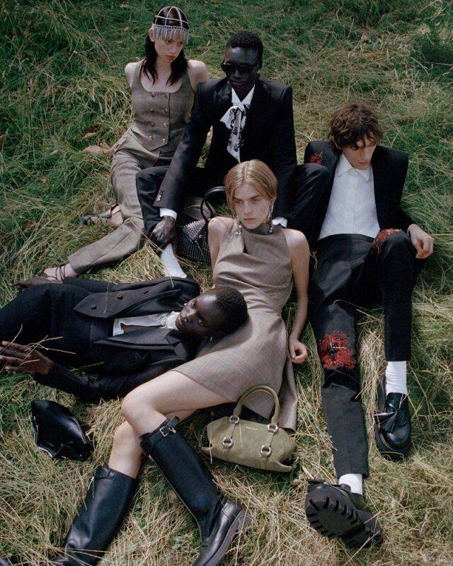 /맥퀸(McQueen)